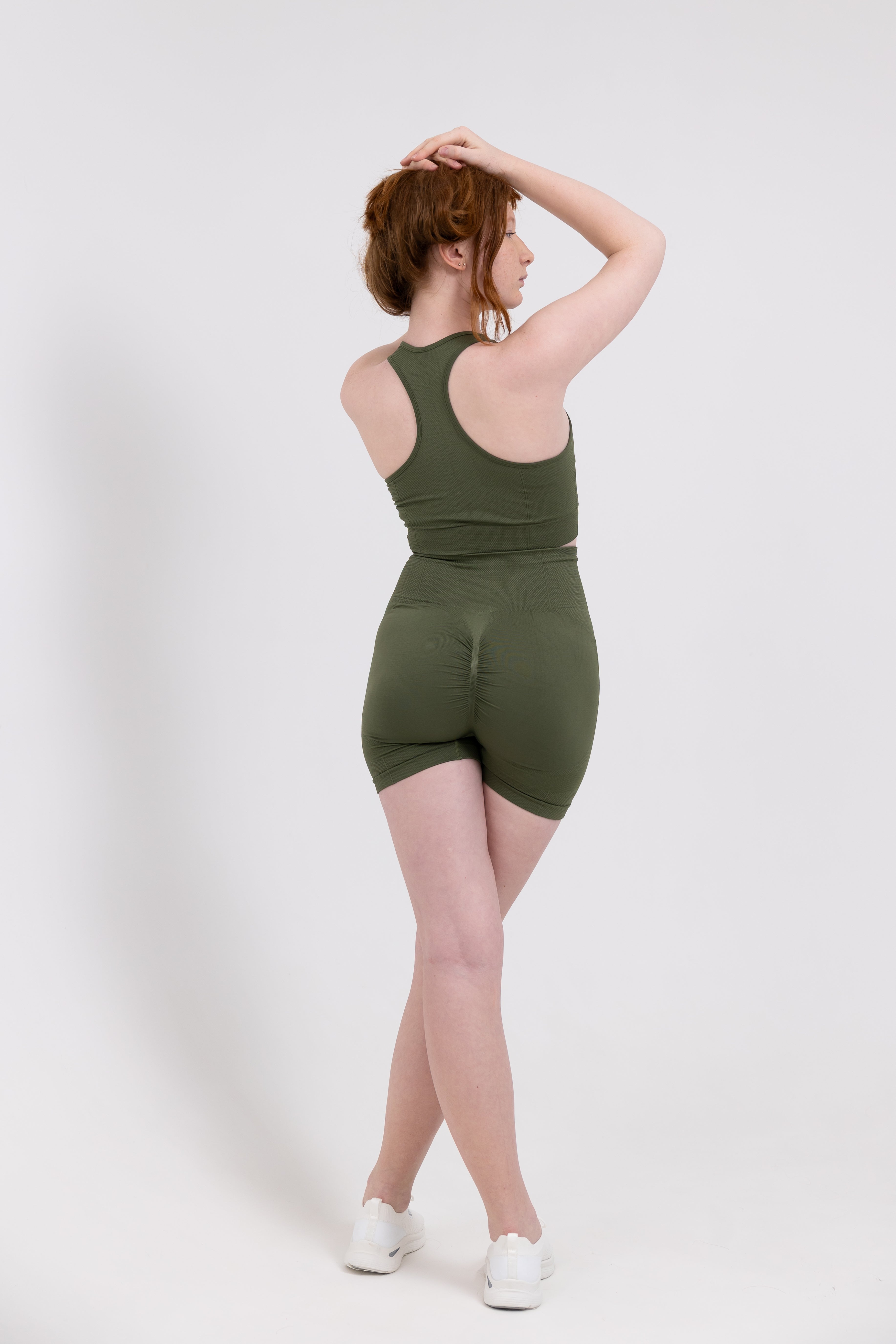 The Perfect Summer Fit: Alps Classic Shorts for Active Lifestyles