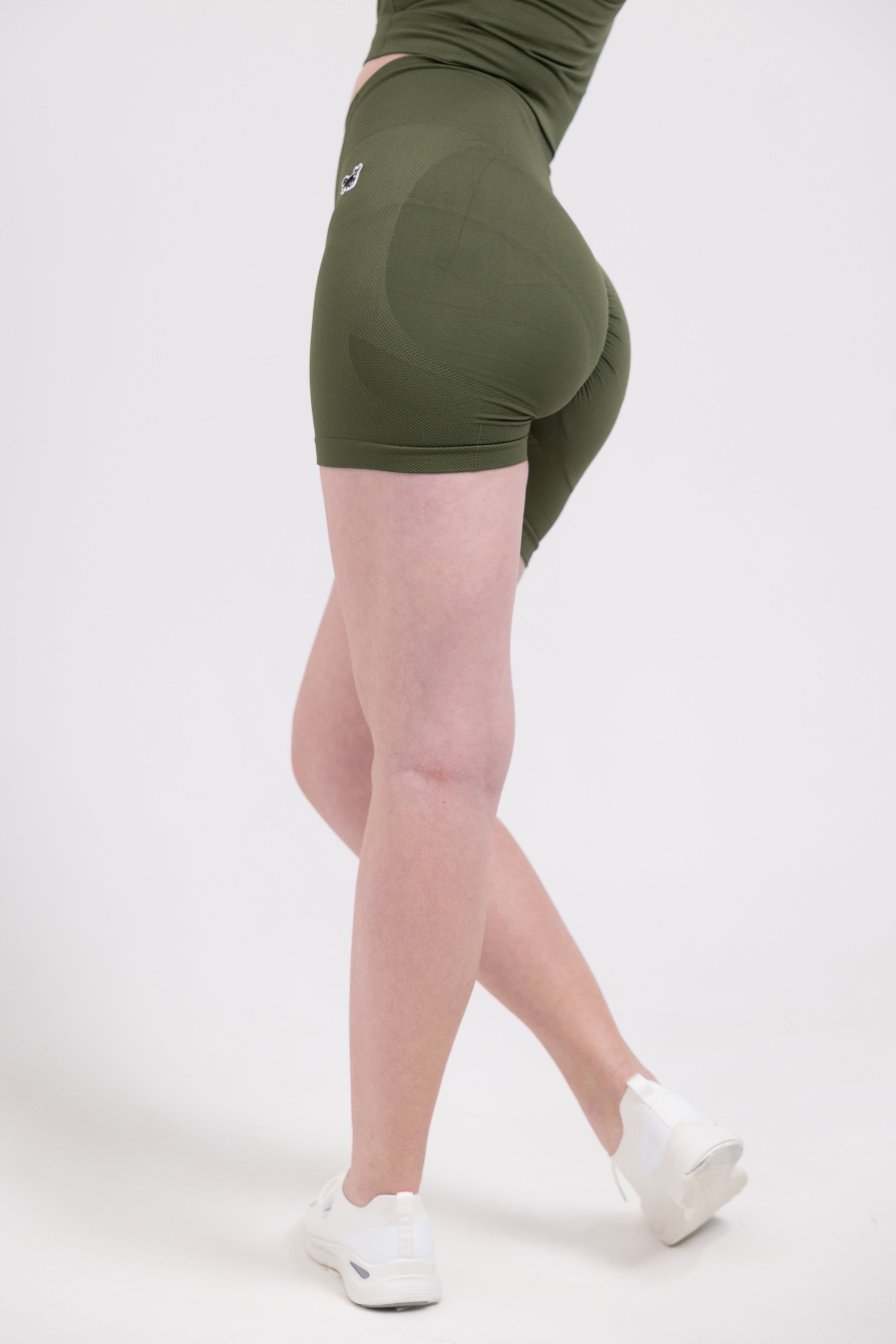 The Honeycomb Effect: How Alps Hips Shorts Enhance Your Shape