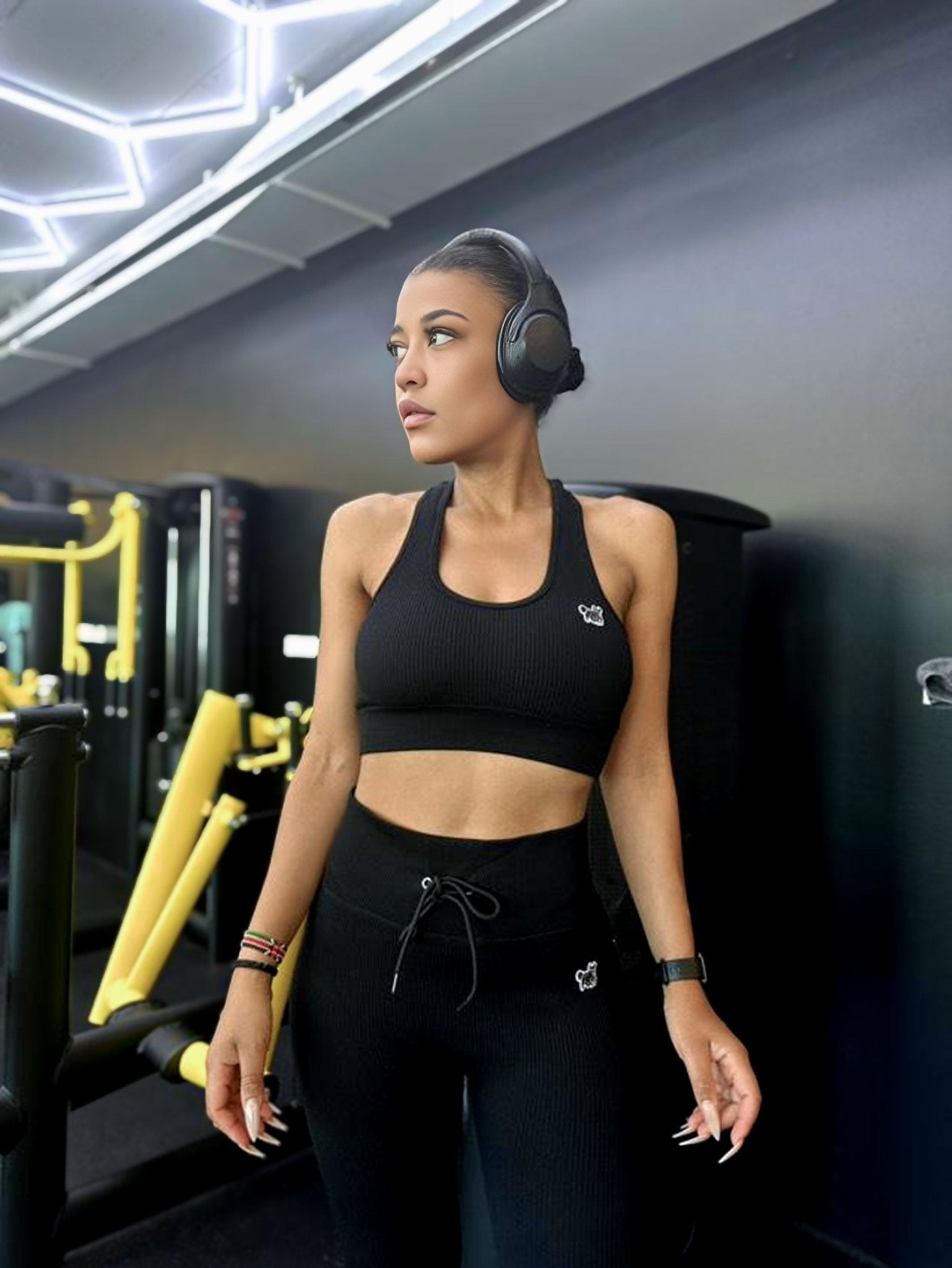 Beyond the Gym: How YAKWARY Sportswear Powers Everyday Confidence - YAKWARY®