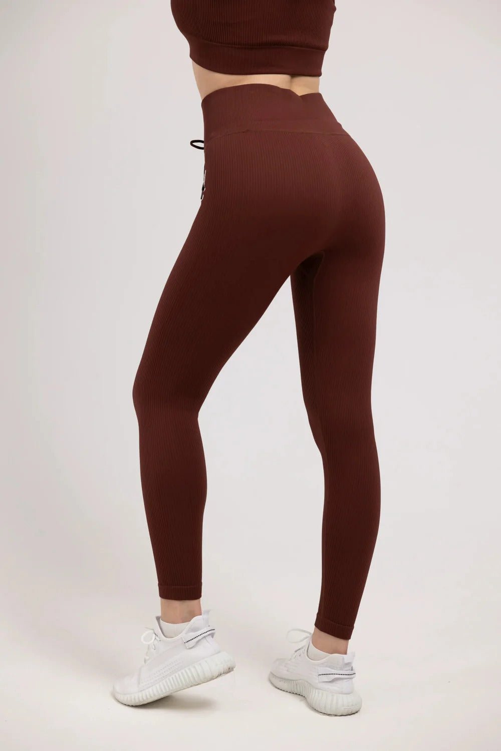 Freedom Looks Good in YAKWARY Women’s Fitness Leggings - YAKWARY®