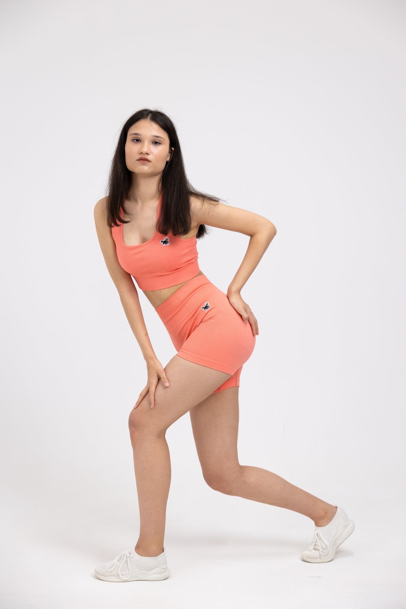 Functional Fashion: How Alps Classic Shorts Transition Beyond Workouts - YAKWARY®