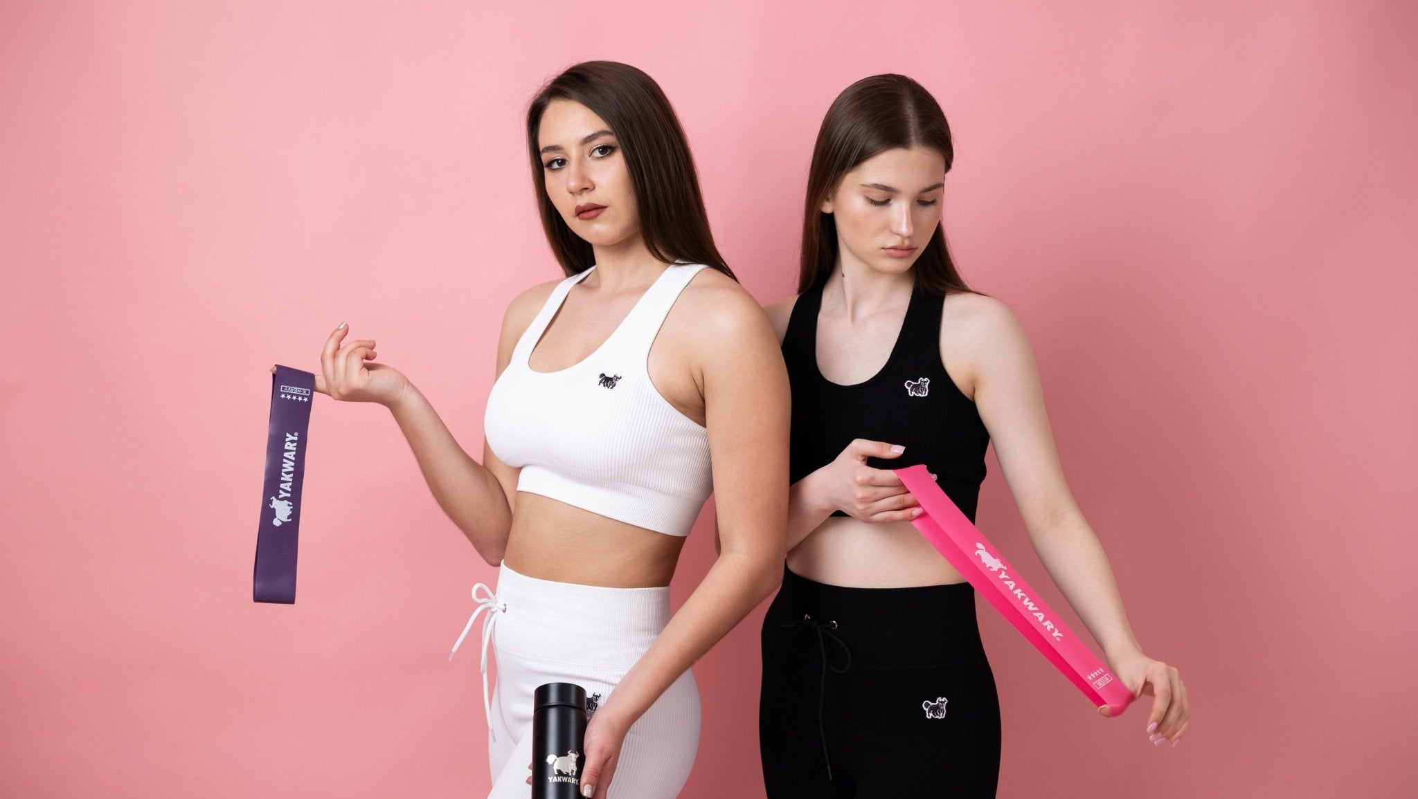 Guide to Finding the Perfect Leggings and Sports Bras for Every Body Type - YAKWARY®