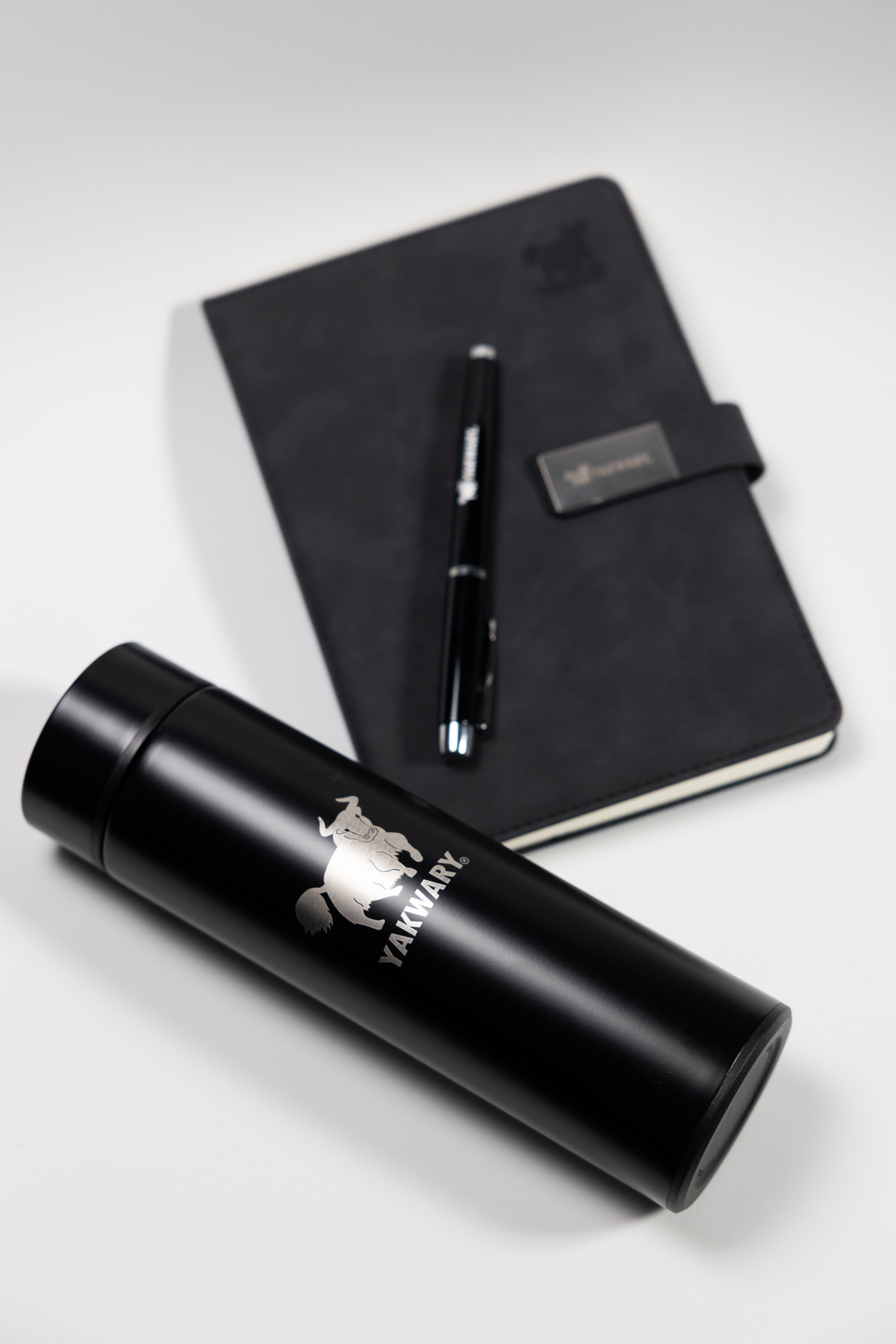 YAKWARY SUPER SOFT NOTEPAD WITH BALLPOINT PEN WITH GRATIS THERMO-FLASCHE