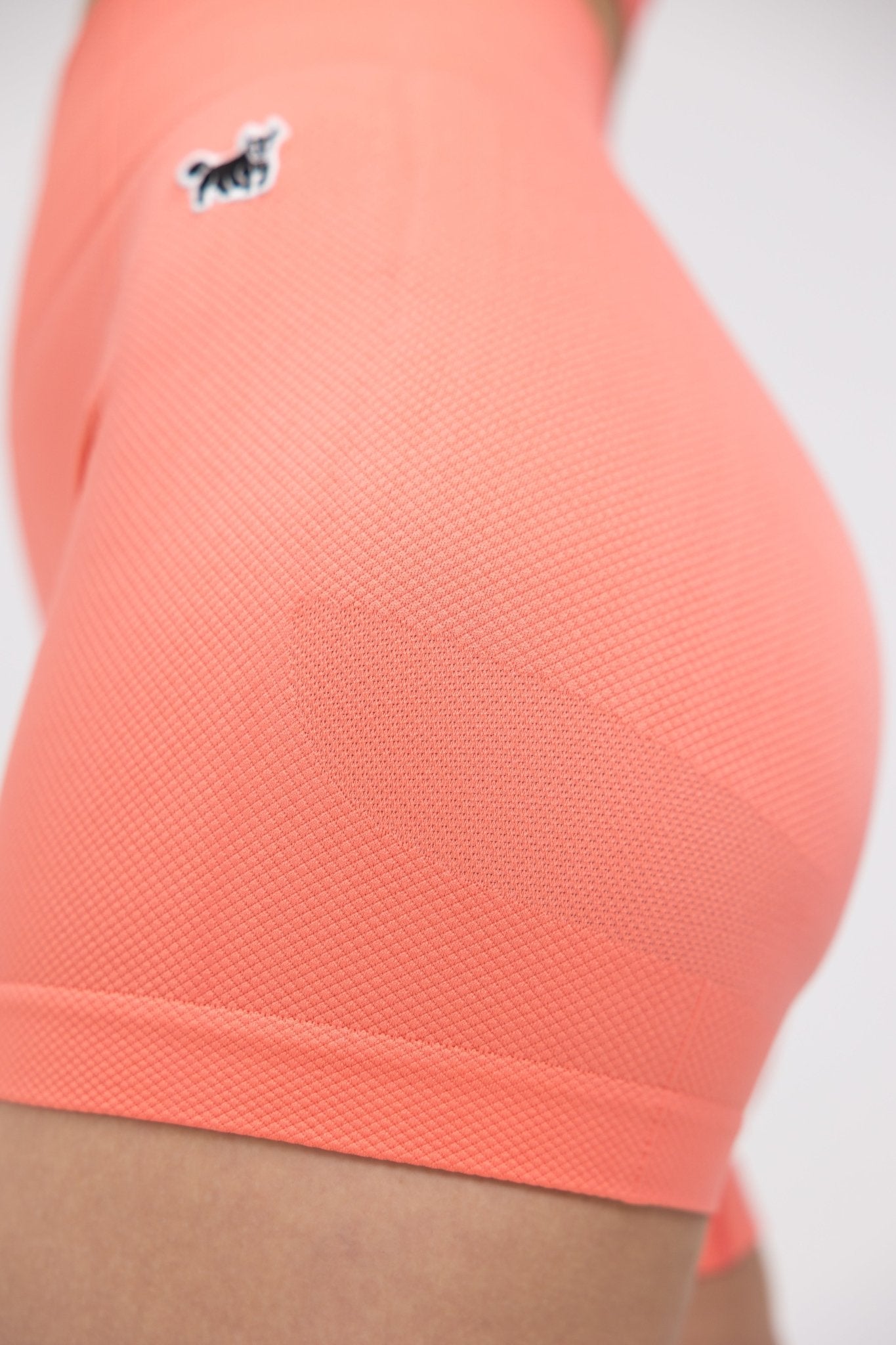 SEAMLESS HONEYCOMB ALPS CLASSIC SHORTS - YAKWARY®