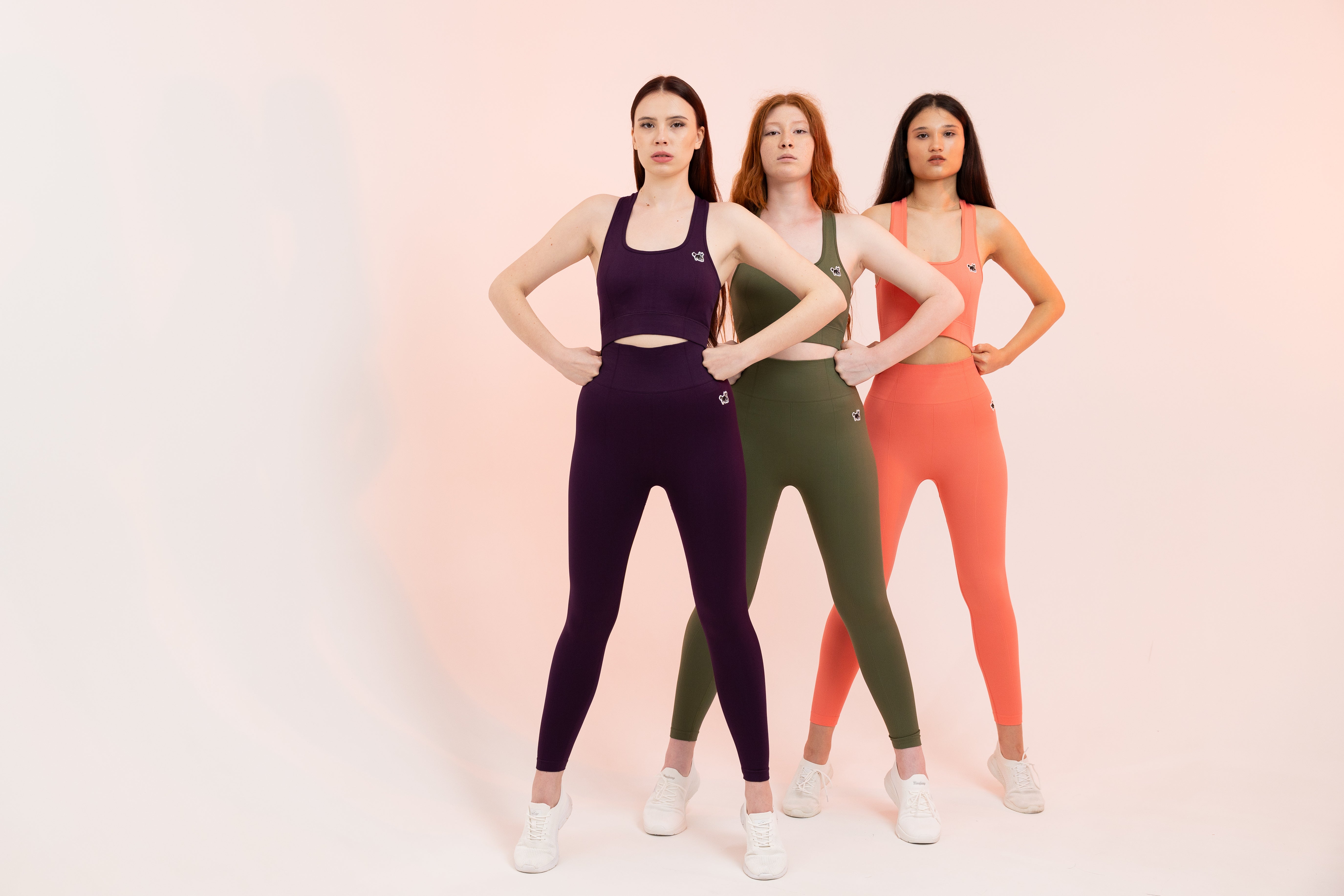 Fall in Love with Fashion: YAKWARY’s Must-Have Outfits for Autumn 2025
