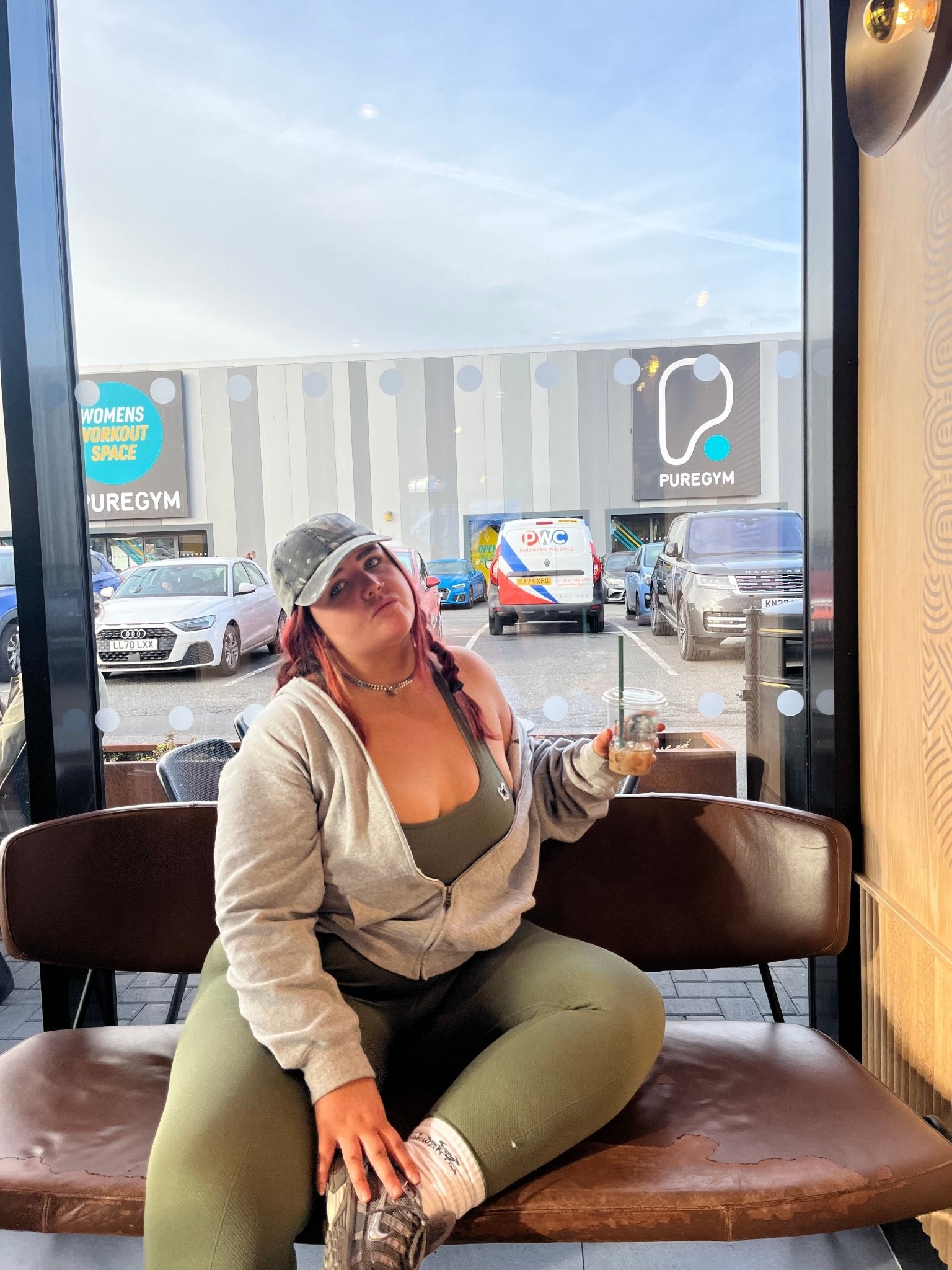 Comfort Meets Lifestyle: YAKWARY Customer Journeys - YAKWARY®