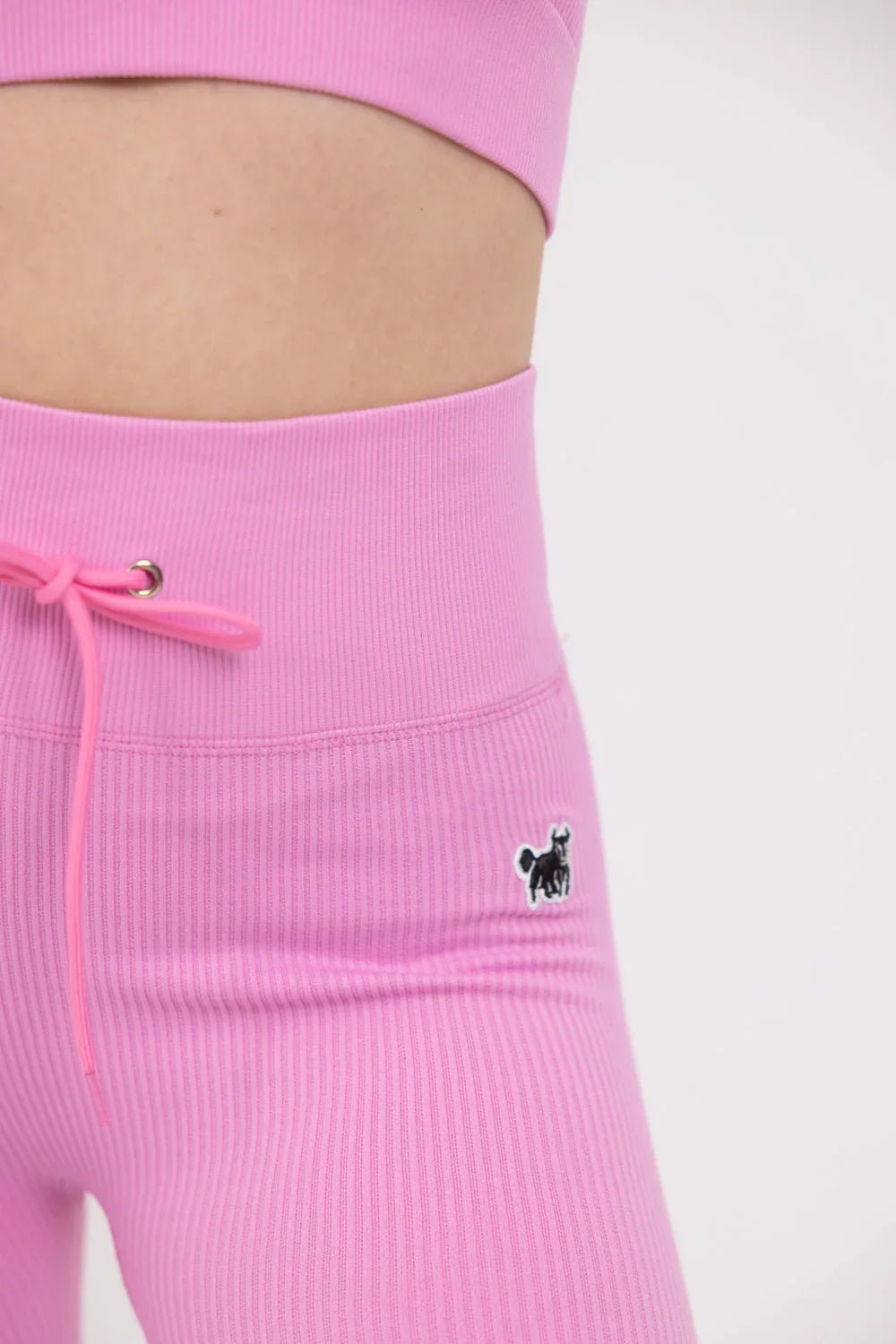 Confidence in Motion: The Story Behind YAKWARY’s Iconic Logo - YAKWARY®
