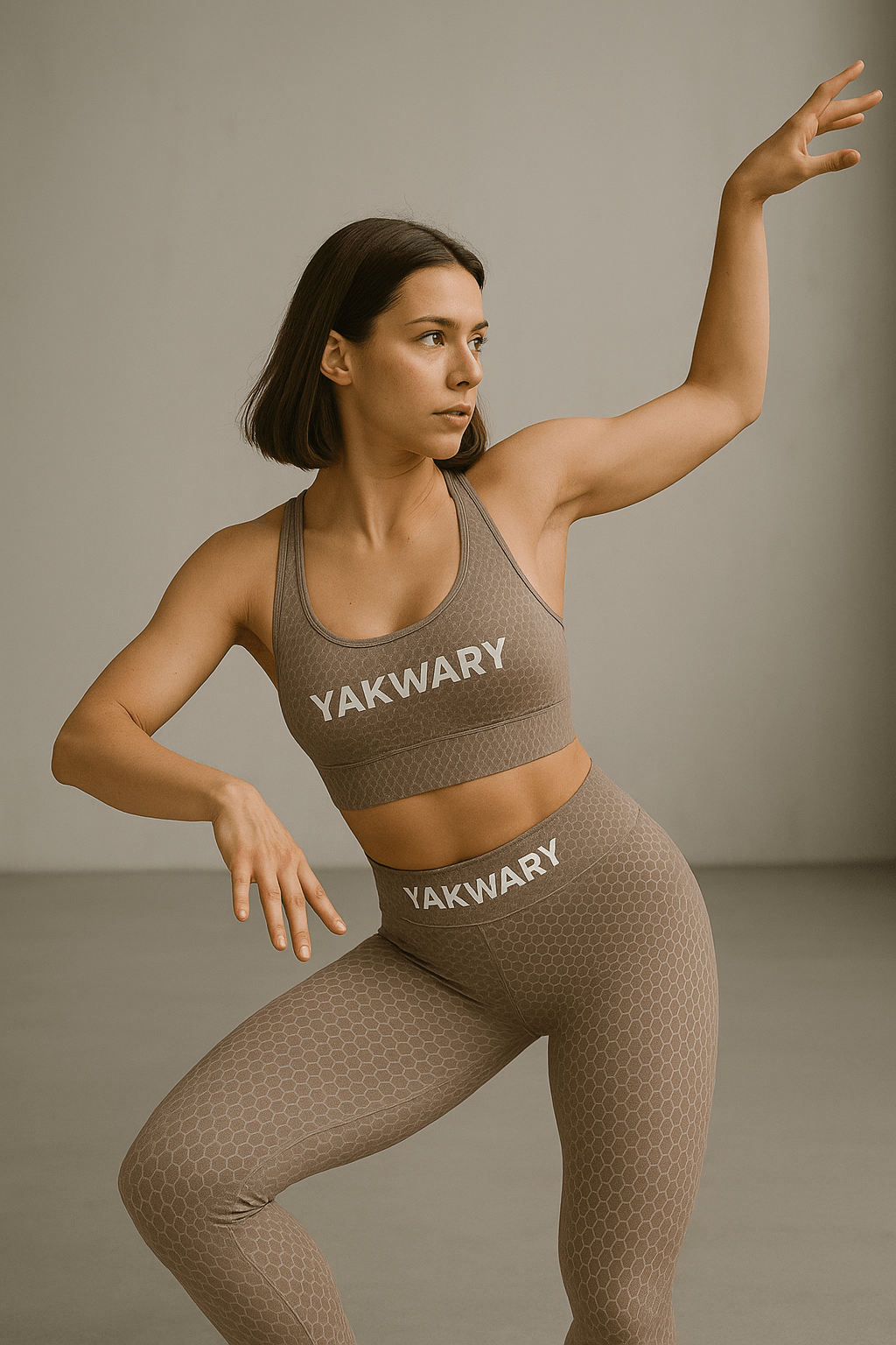 Honeycomb Leggings vs. Regular Leggings: Which One Wins for Active Wear? - YAKWARY®