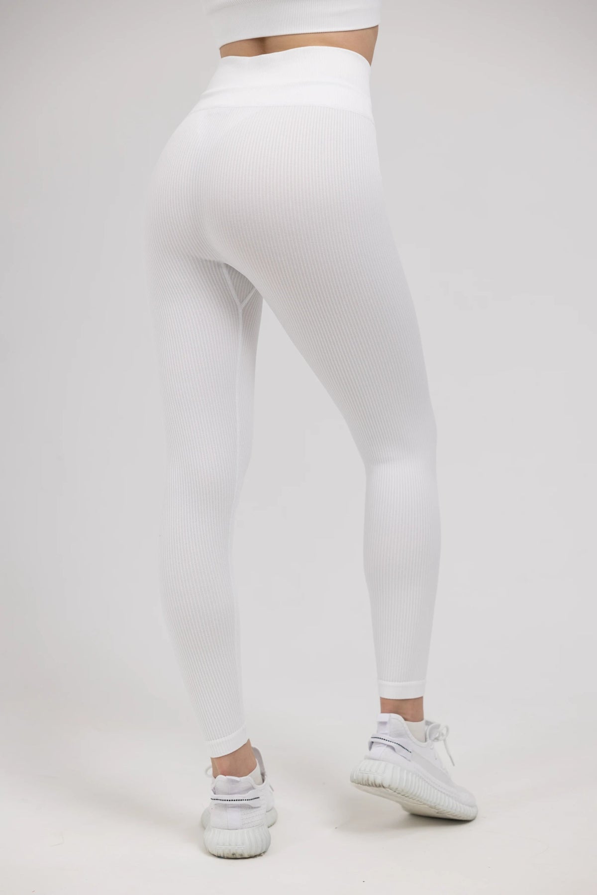 Winter Ready: Stylish Bottoms to Pair with YAKWARY Tops