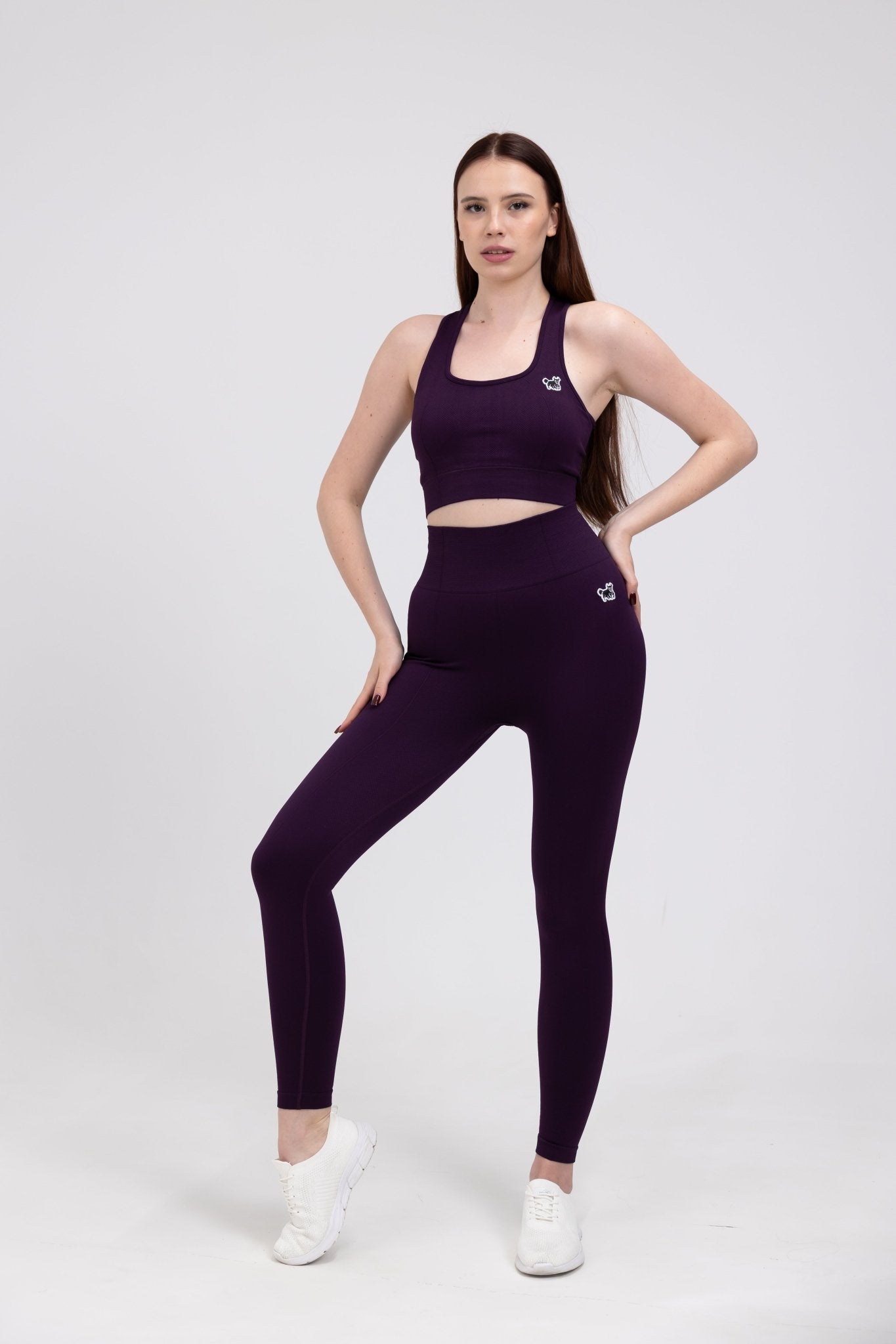 Simple, Stylish, and Warm: Casual Outfit Inspo - YAKWARY®
