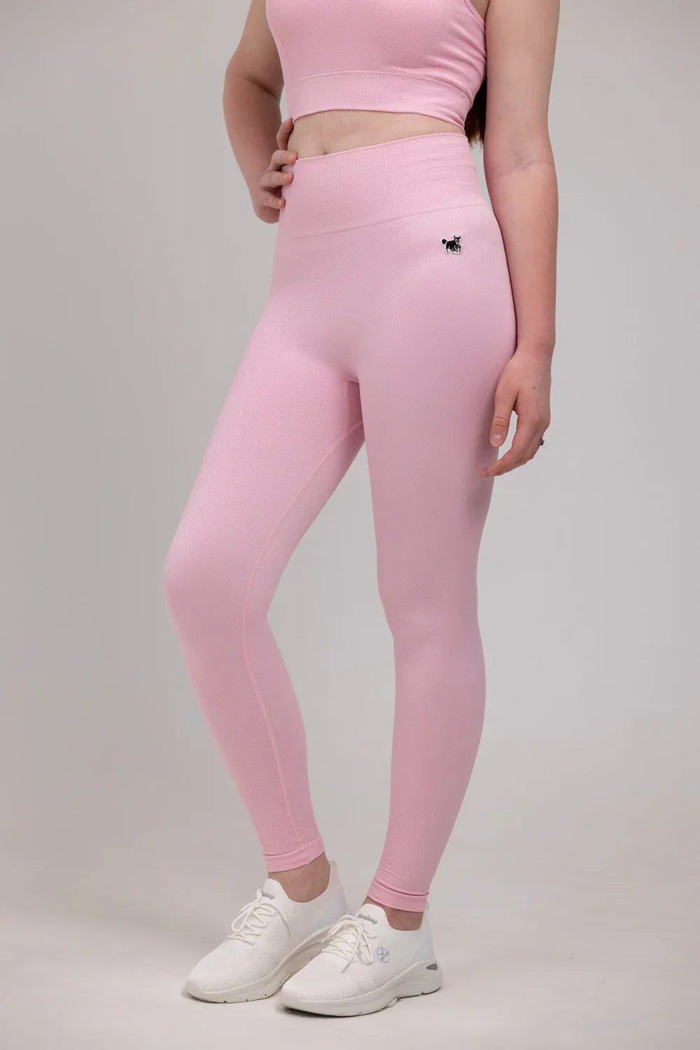 The Confidence Behind Skin-Tone Leggings: YAKWARY’s Swiss Design Story - YAKWARY®