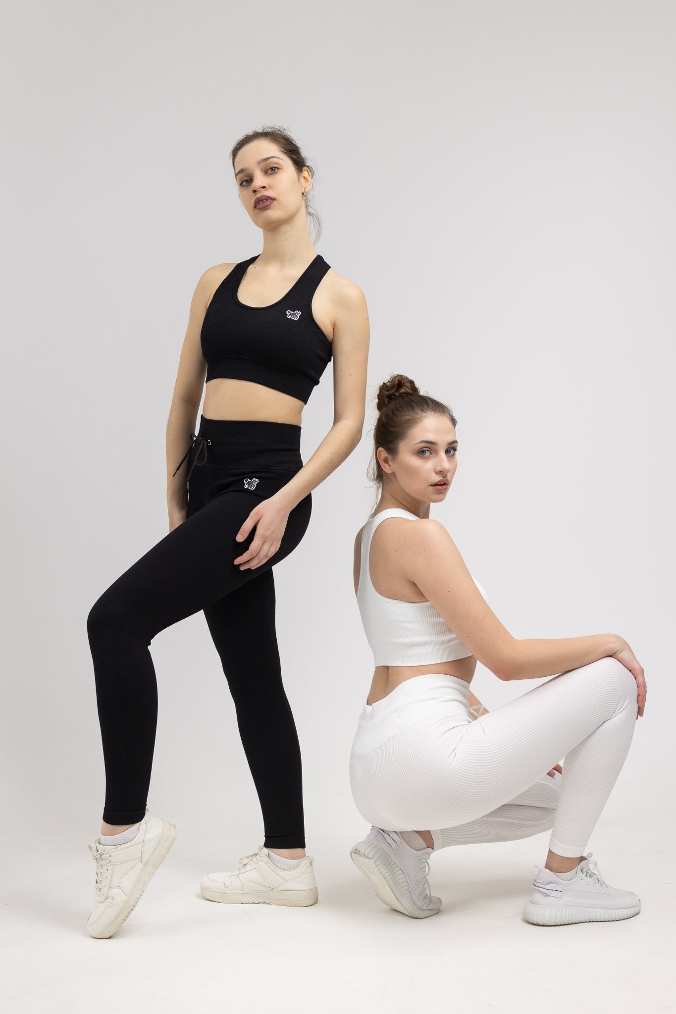 YAKWARY: Elevating Sportswear with Seamless Style and Performance - YAKWARY®