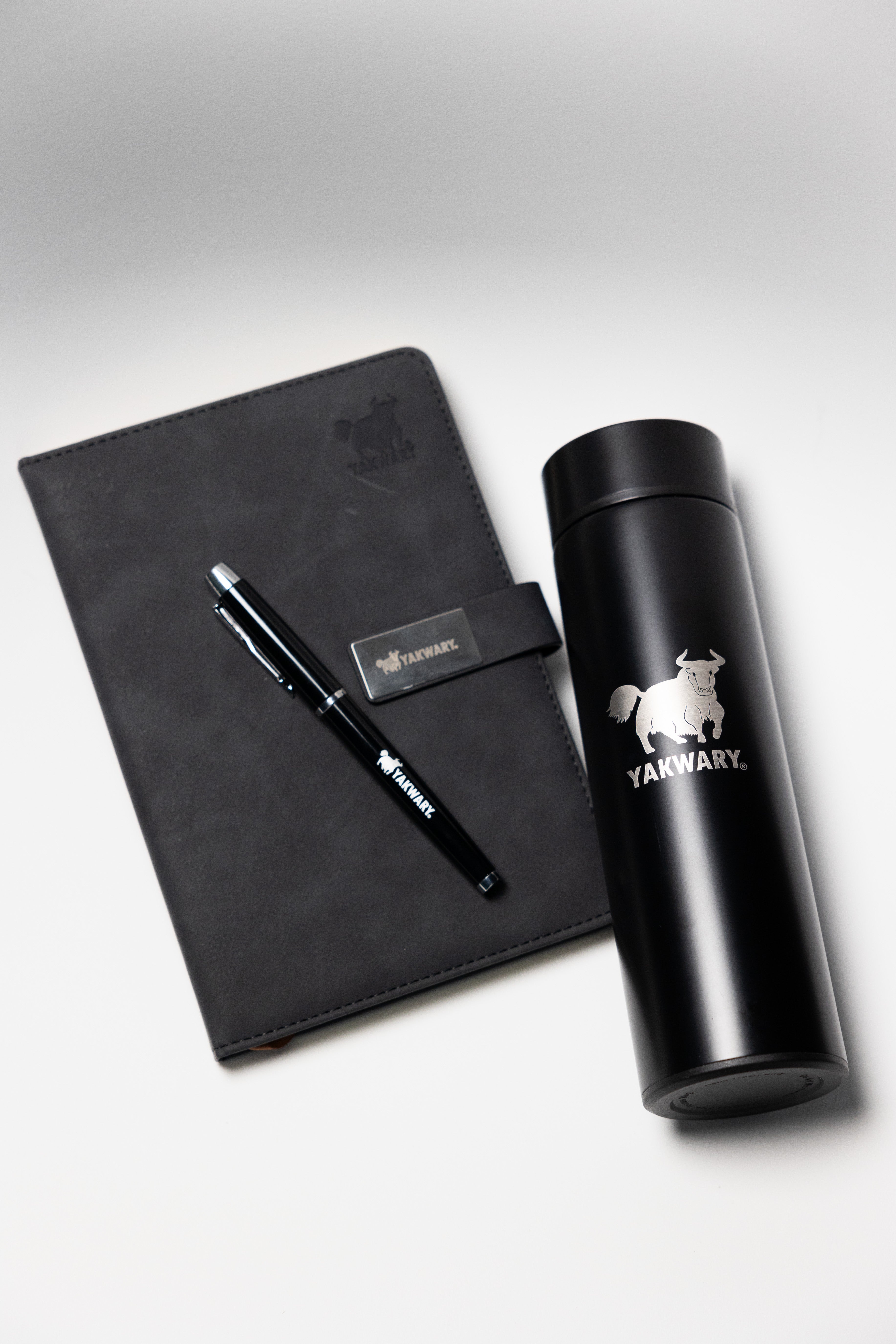 YAKWARY SUPER SOFT NOTEPAD WITH BALLPOINT PEN WITH GRATIS THERMO-FLASCHE